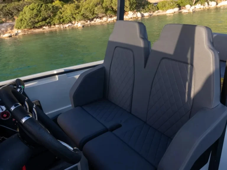 Alquiler de Lancha, con o sin patrón Protagon Zante
