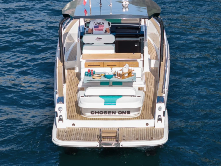 Alquiler Lancha italyure con o sin  título de navegación