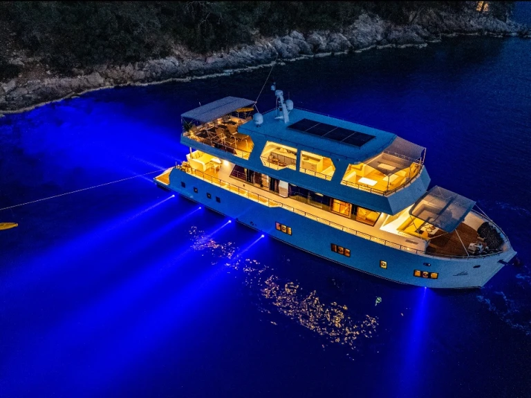 Alquiler Lancha en Fethiye -  Motoryacht Lila Trawler