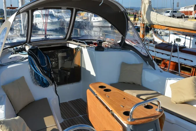 Jeanneau Sun Odyssey 42 Performance de alquiler a Olbia