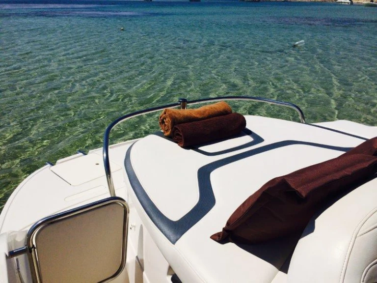 Alquiler de embarcaciones Monterey Monterey 278 enIbiza (Ciudad) en Samboat