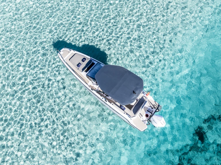 Alquiler de Axopar 25 en Santa Eulària des Riu