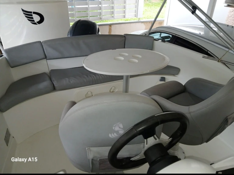 Alquiler de embarcaciones Bénéteau Flyer 550 Open S2 enAix-les-Bains en Samboat