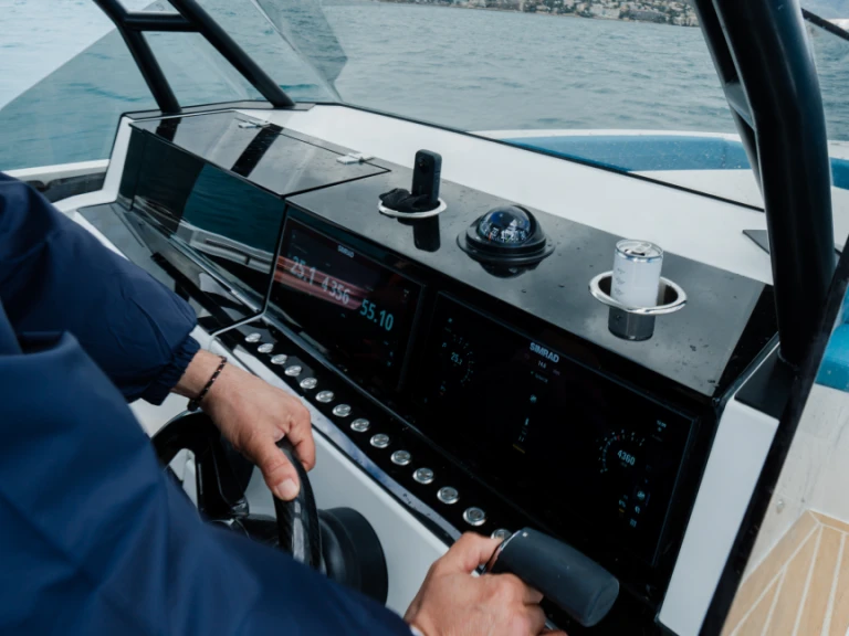 Lancha para alquilar Marina Botafoch al mejor precio