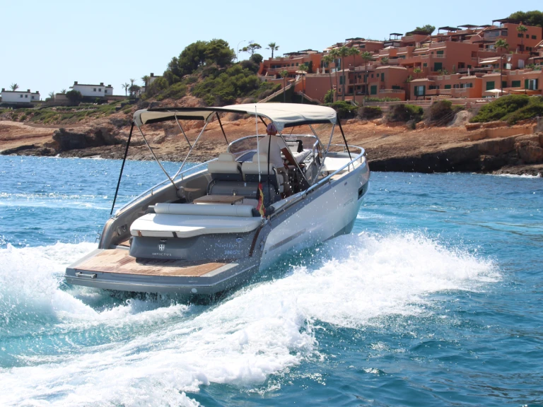 Invictus  280 GT de alquiler a El Toro