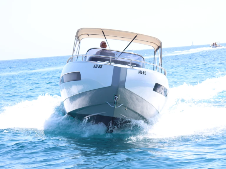Alquiler El Toro - Invictus  280 GT en SamBoat