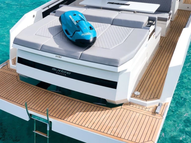 Alquiler Lancha en Marina Botafoch - De Antonio D32