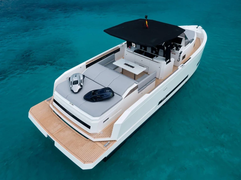 Alquiler de embarcaciones De Antonio d36 enMarina Botafoch en Samboat