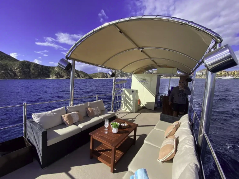 Alquiler de Custom Made 20 en Cabo San Lucas