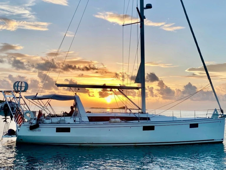 Velero para alquilar Cagliari al mejor precio