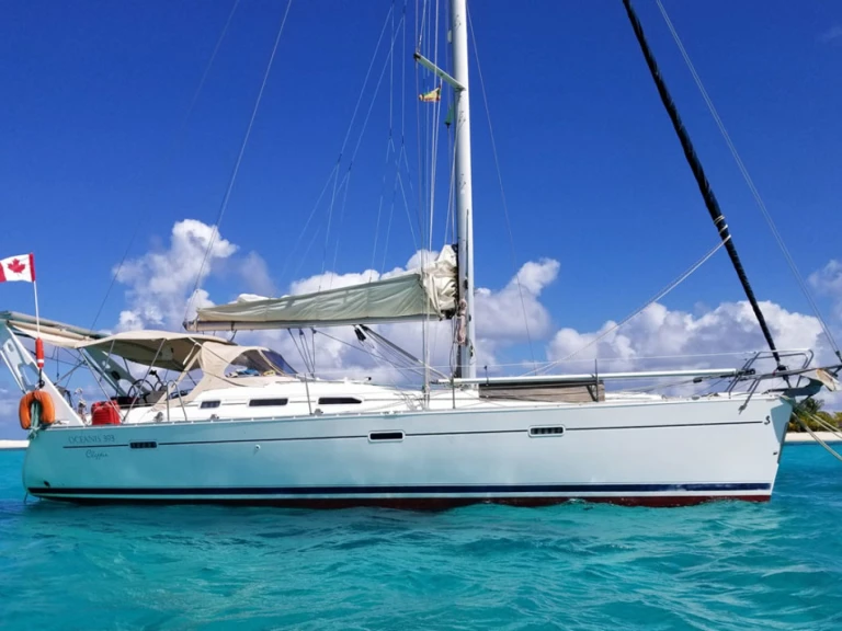 Alquiler de barcos Cagliari barato de Oceanis 393 Clipper