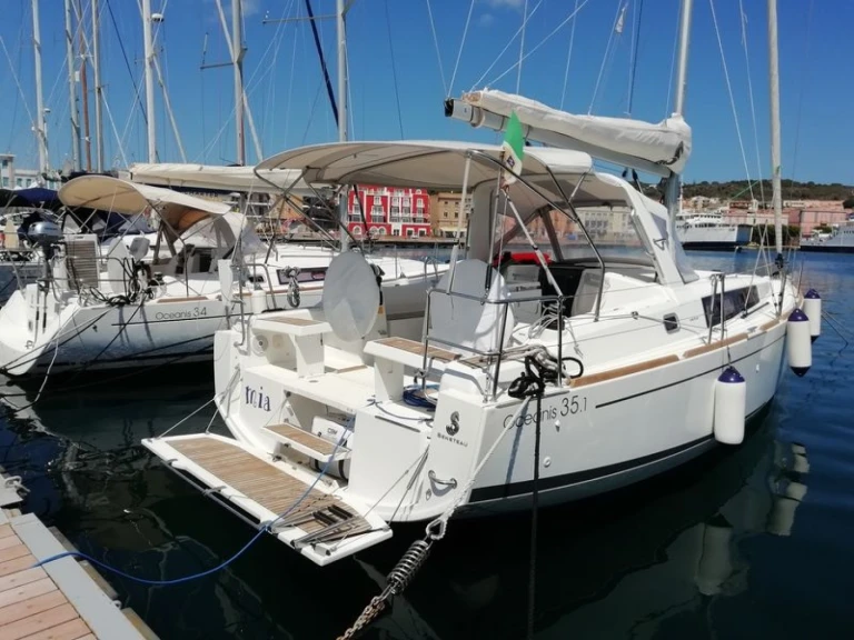 Alquiler Cagliari - Bénéteau Oceanis 35.1 en SamBoat