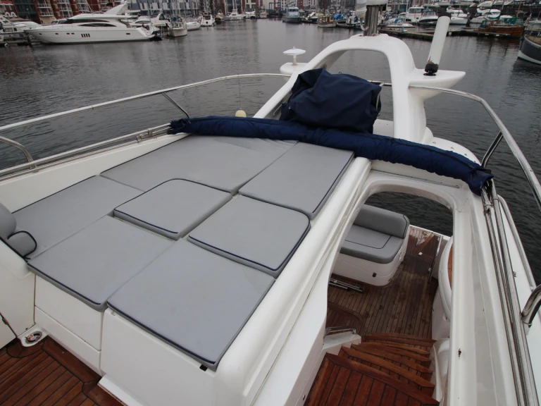 Alquiler Menton - Sealine T47 en SamBoat