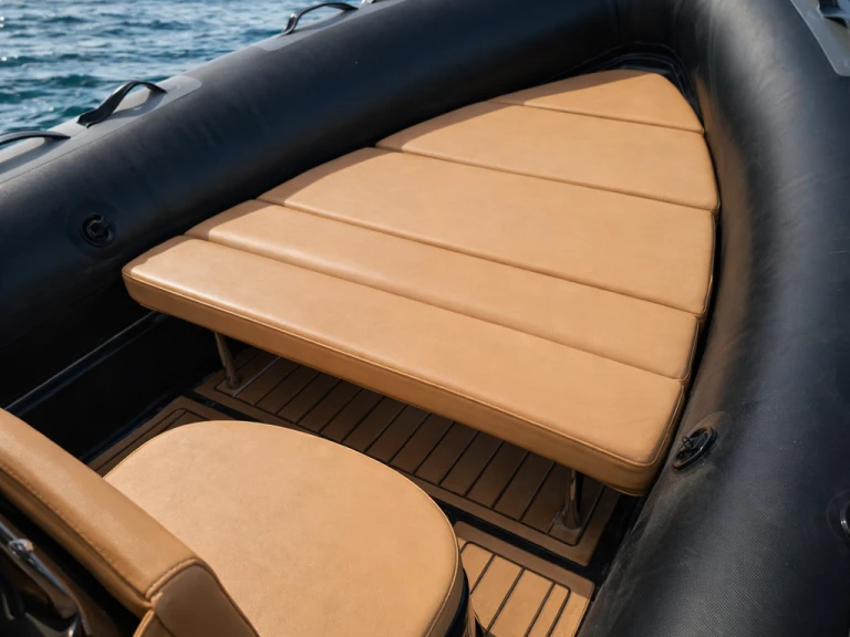 Alquiler Neumática artboat con o sin  título de navegación