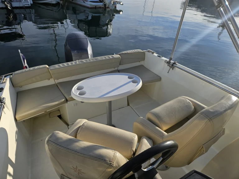 Alquiler de barcos Mandelieu-la-Napoule barato de Cap Camarat 5.5 Style