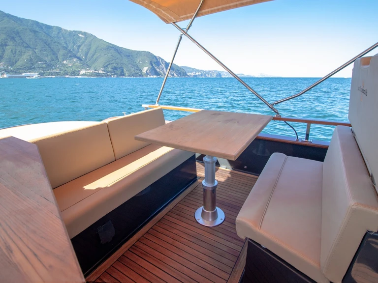 Alquiler Lancha Nautica Esposito con o sin  título de navegación