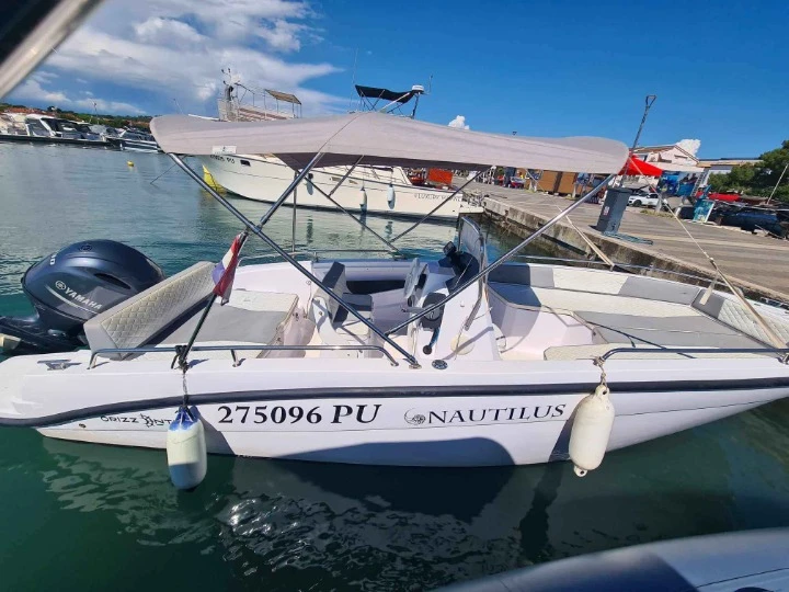 Alquiler de Lancha, con o sin patrón Orizzonti Medulin