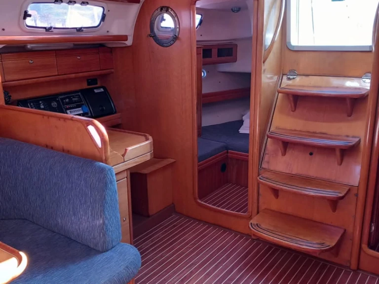 Alquiler de Bavaria Cruiser 46 en Trogir