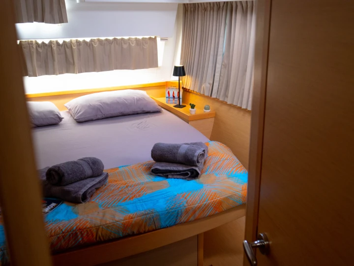 Alquiler Catamarán Lagoon con o sin  título de navegación