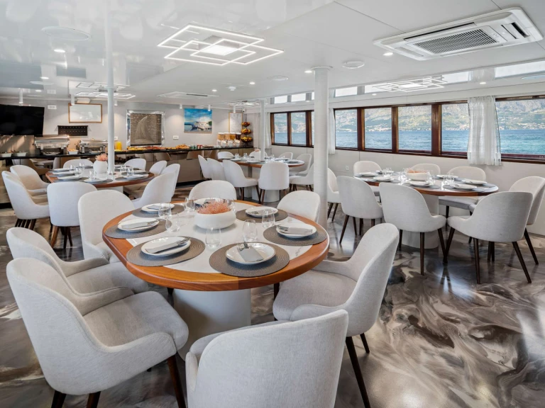 Alquiler Omiš -  Custom Built Aluminum Cutter Carpe Diem en SamBoat