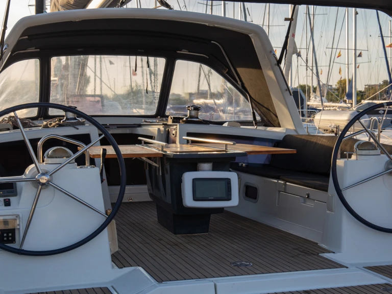 Alquiler de embarcaciones Bénéteau Oceanis 48 enKavála en Samboat