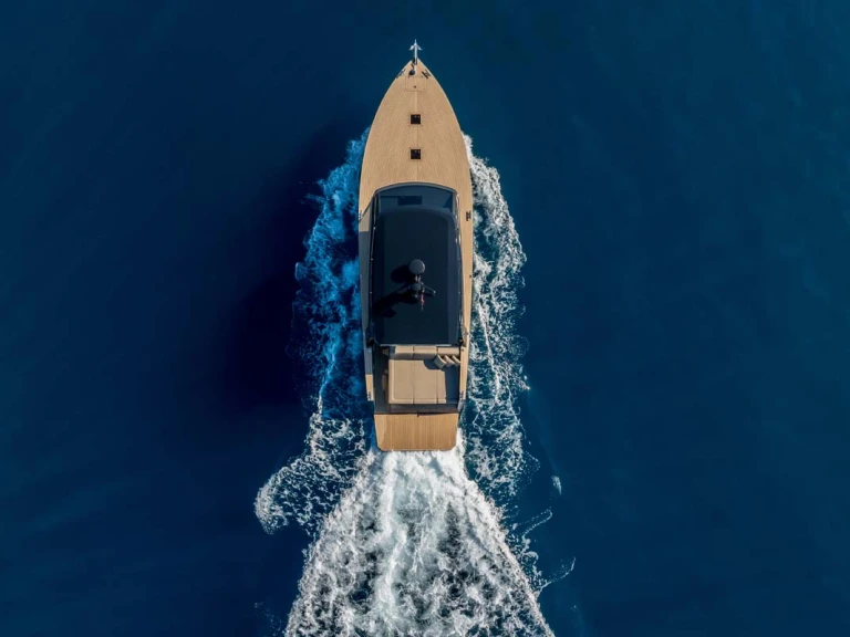 Alquiler de Yate de lujo, con o sin patrón Colnago Split