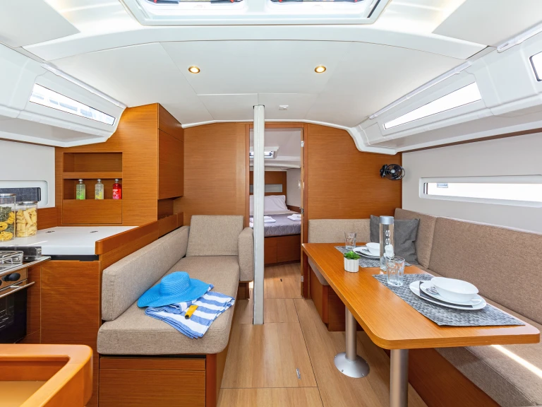 Alquiler Velero en Álimos - Jeanneau Sun Odyssey 410