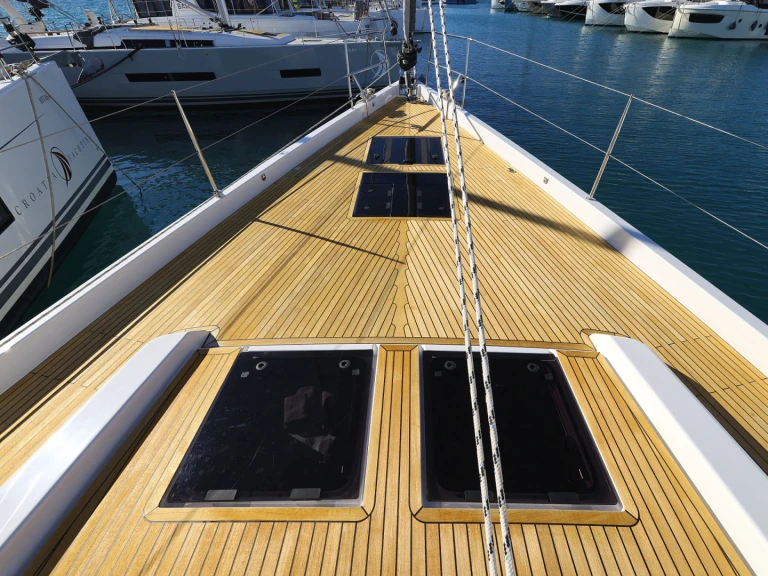 Velero para alquilar Seget Donji al mejor precio