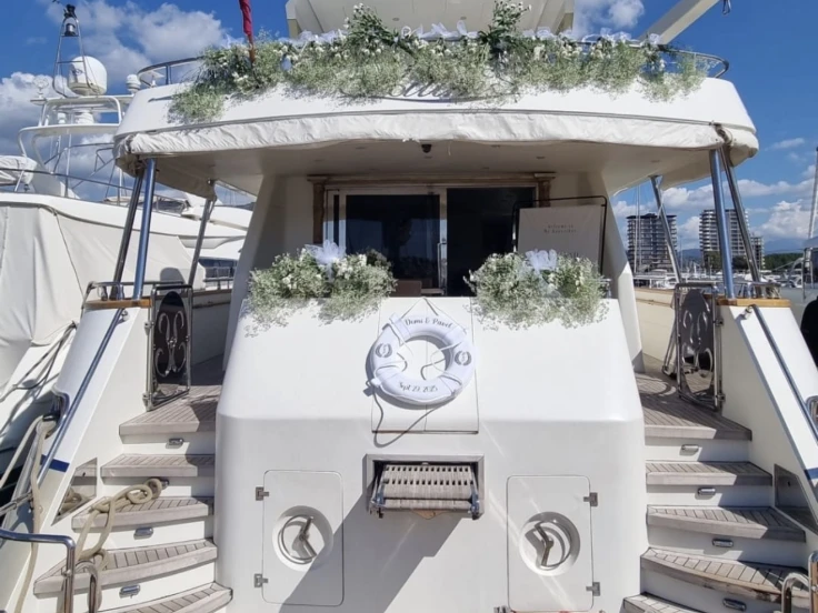 Alquiler de barcos Porto di Salerno barato de falcon 80