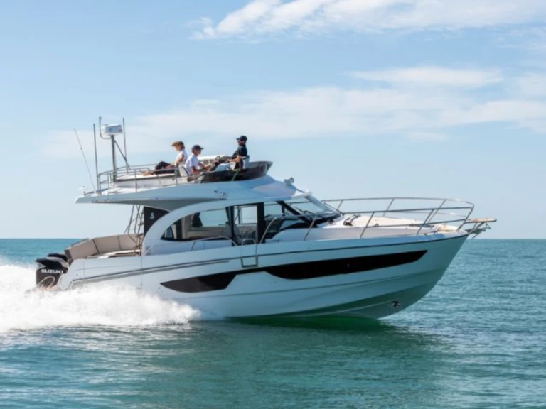 Alquiler de Bénéteau Antares 11 FLY en Saint-Mandrier-sur-Mer