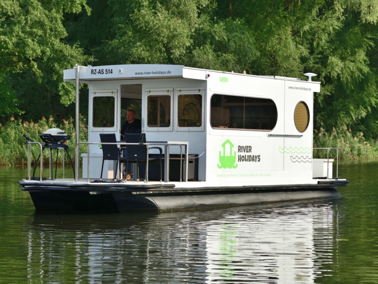 Alquiler Casa flotante en Lübz - A Rollyboot