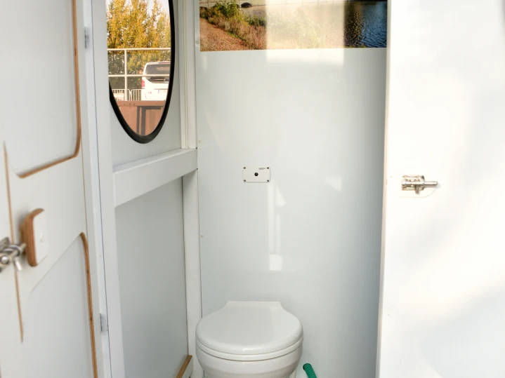 Alquiler de Casa flotante, con o sin patrón A Lübz