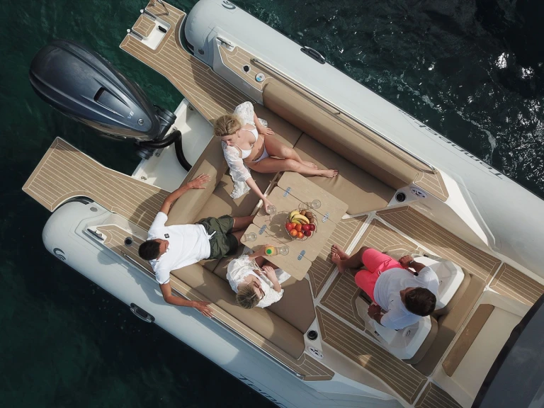 Alquiler de Neumática, con o sin patrón Capelli Marine de Sant'Ambrogio