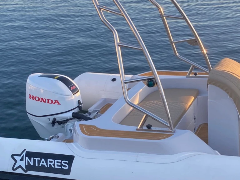 Alquiler de embarcaciones Antares capri enRapallo en Samboat