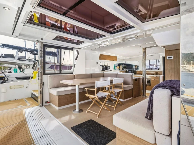 Alquiler de barcos Saint Thomas barato de Bali 4.2 O.V