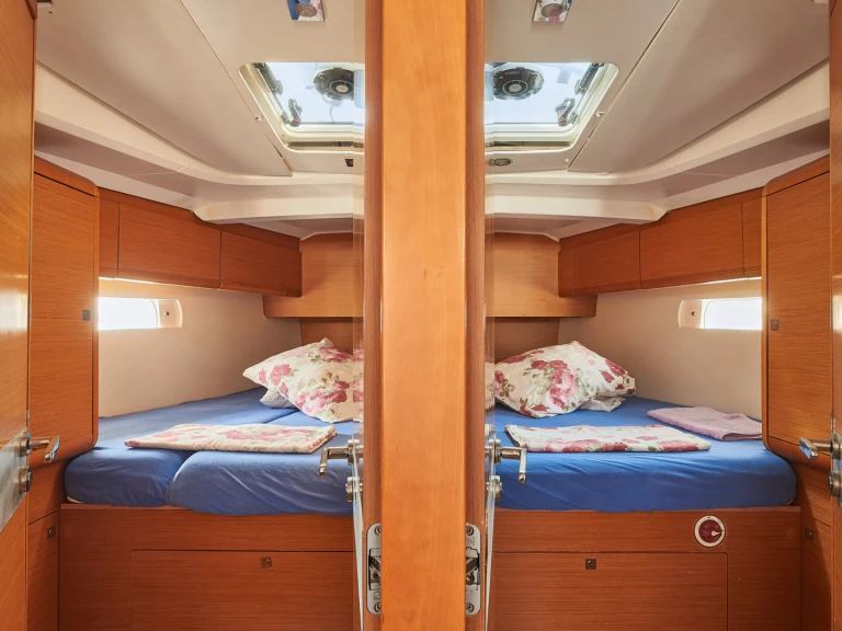 Alquiler Velero Jeanneau con o sin  título de navegación