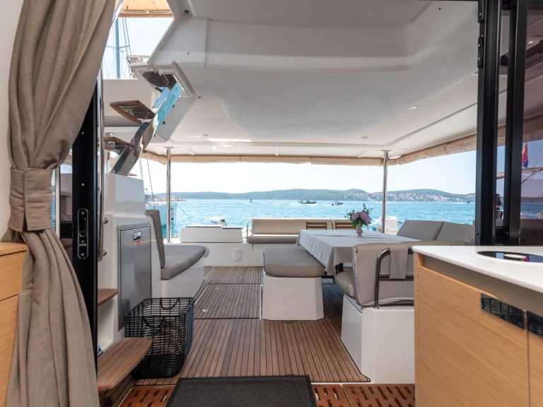 Alquiler de barcos Simpson Bay barato de Aura 51