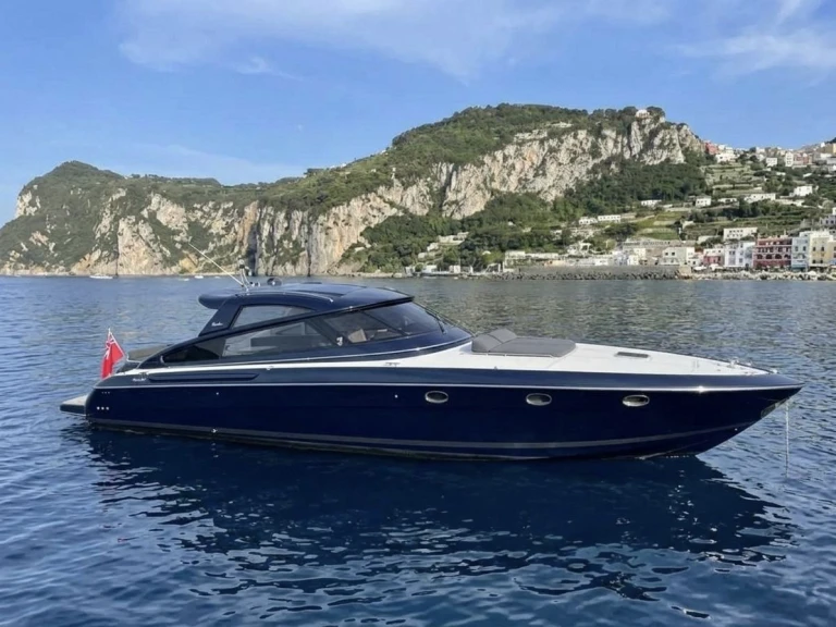 Lancha para alquilar Poltu Quatu al mejor precio