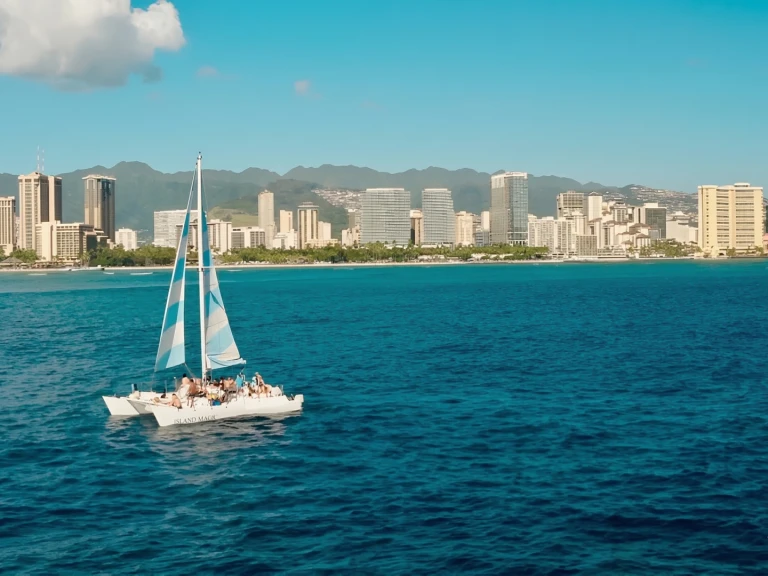 San Juan formerly Clark Custom de alquiler a Waikīkī