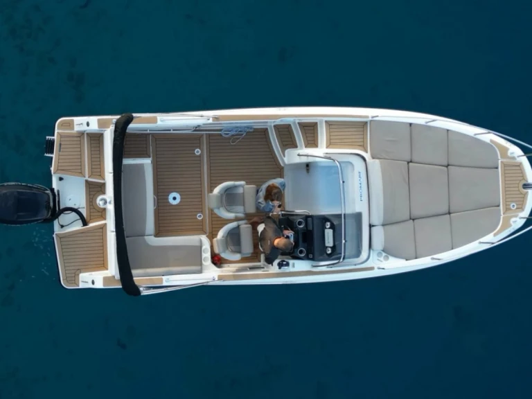 Alquiler de Quicksilver Activ 755 Sundeck en Marina Ibiza