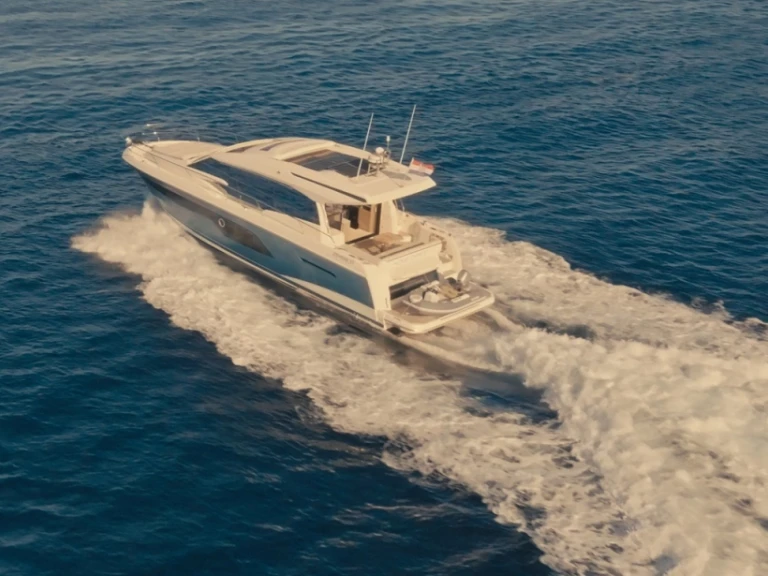 Alquiler de barcos Marina Lav barato de Prestige 520 S