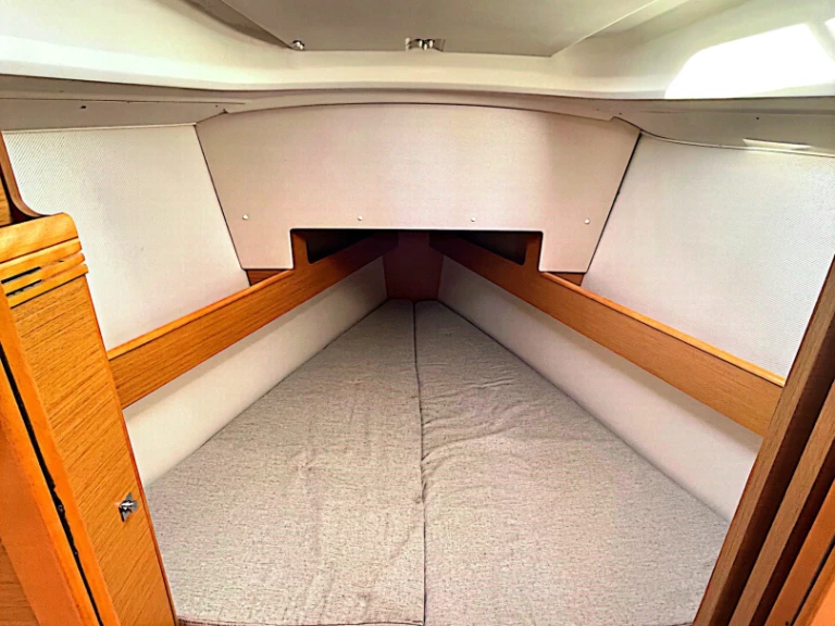 Alquiler de embarcaciones Jeanneau Sun Odyssey 33i enSukošan en Samboat