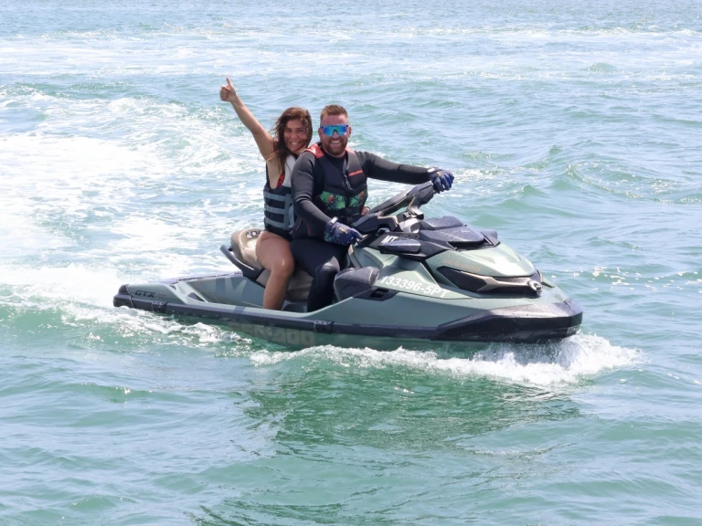 Alquiler de Sea-Doo GTX  en Portimão