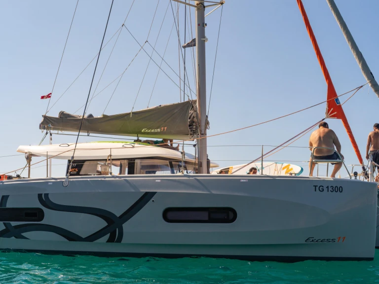 Alquiler de embarcaciones Excess Excess 11 enGammarth en Samboat