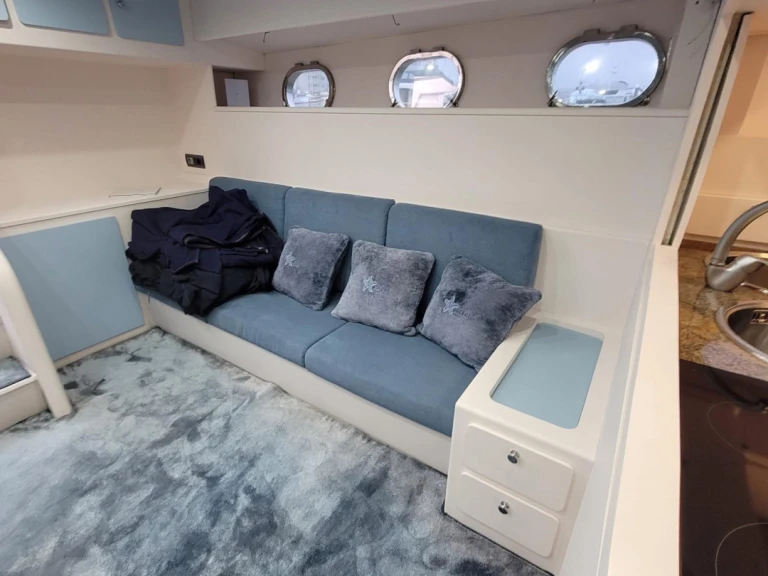 Alquiler de Lancha, con o sin patrón Baia Rímini