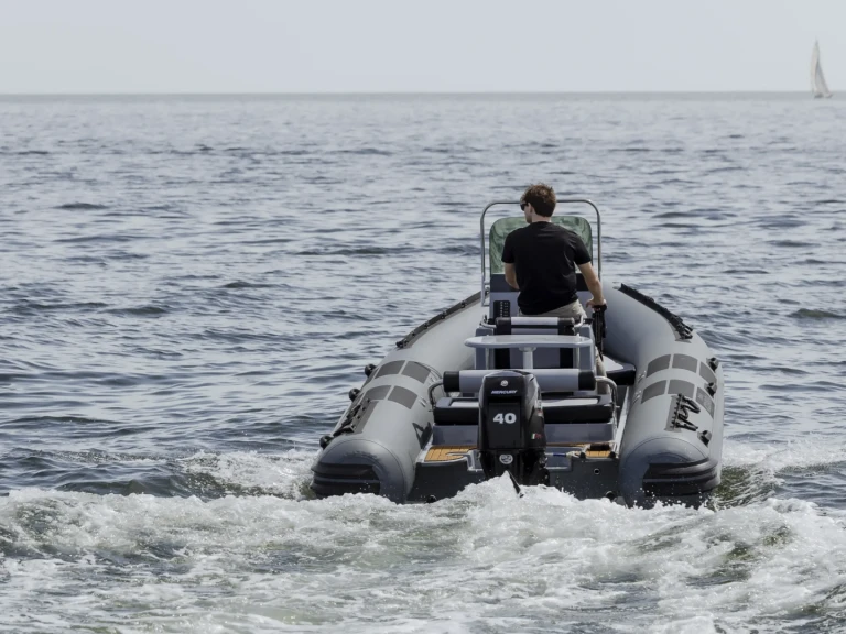 Alquiler de embarcaciones Acquaviva Acquaviva 635 enRímini en Samboat