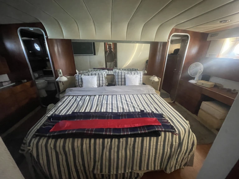 Alquiler de embarcaciones Versilcraft ultraphantome enMarina degli Aregai en Samboat