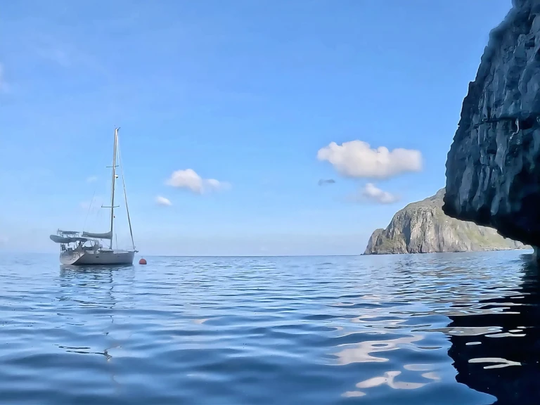 Alquiler de barcos Philippine barato de Oceanis 393