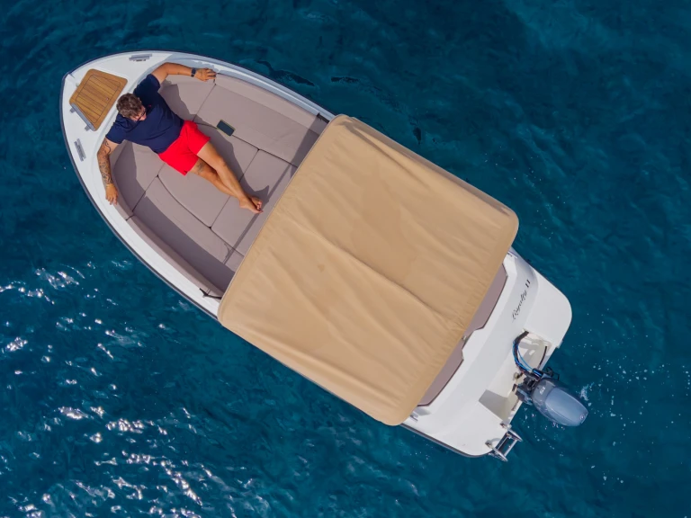 Lancha para alquilar Club Nàutic Santa Ponsa al mejor precio