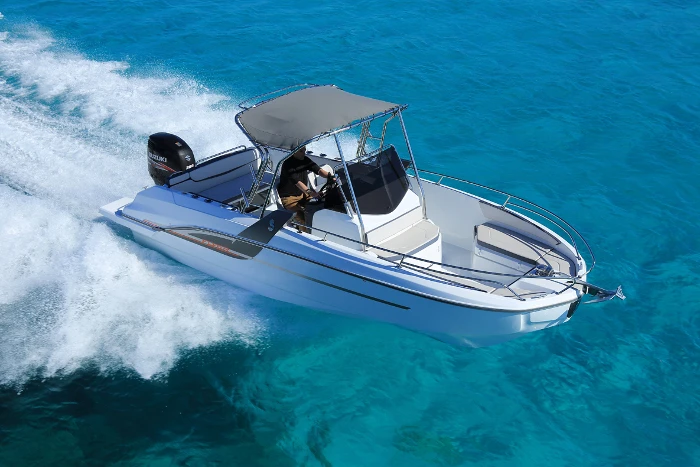 Alquiler de Bénéteau Beneteau Flyer 7.7 Space Deck en Barcelona